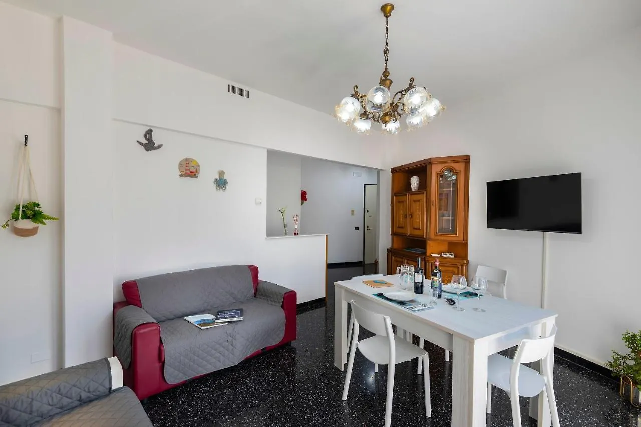 Peaceful Apartment La Spezia 0*,